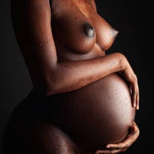 Pregnant - Photograhy by L'Individu
